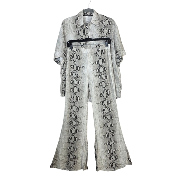 Zara Snake Print Flare Pants and buttond down shirt coordinates/blouse &Pants - Picture 2 of 15